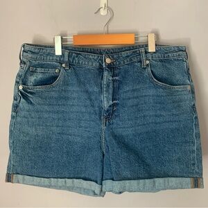 H&M Blue Denim Mom Shorts Size 18